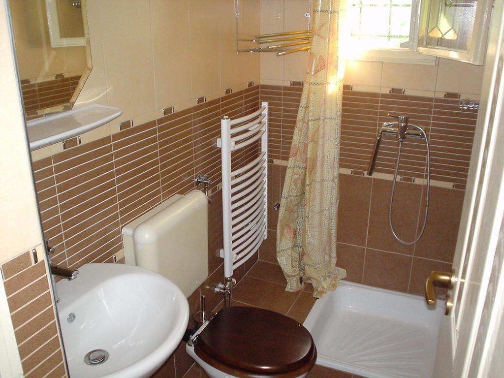Oeroekzoeld Apartmanok Balatonfenyves Zimmer foto